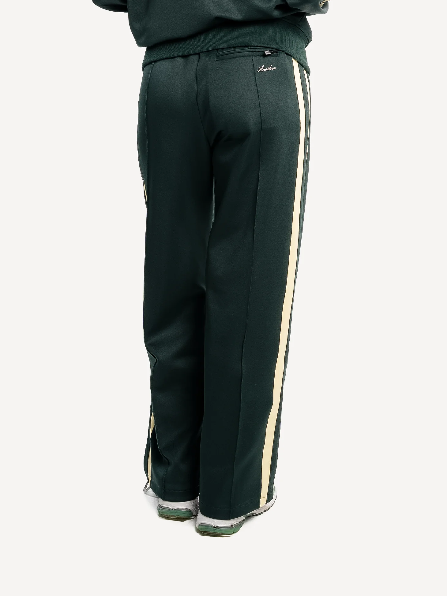 Everyday Wide Fit Track Pant - Image 15
